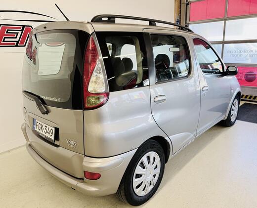 Toyota Yaris vaihtoauto