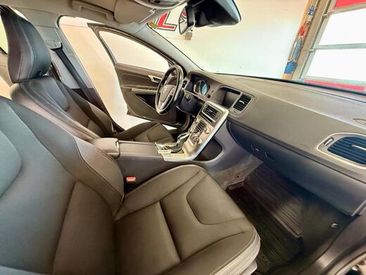 Volvo V60 Cross Country vaihtoauto