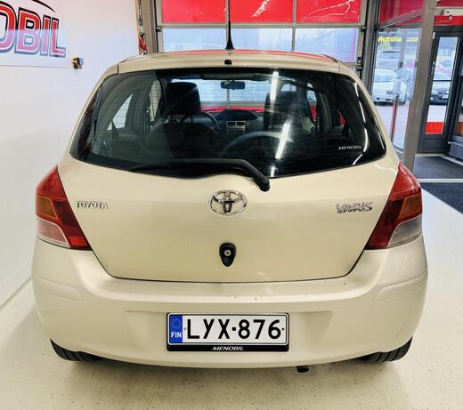 Toyota Yaris vaihtoauto