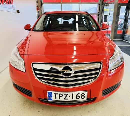 Opel Insignia vaihtoauto