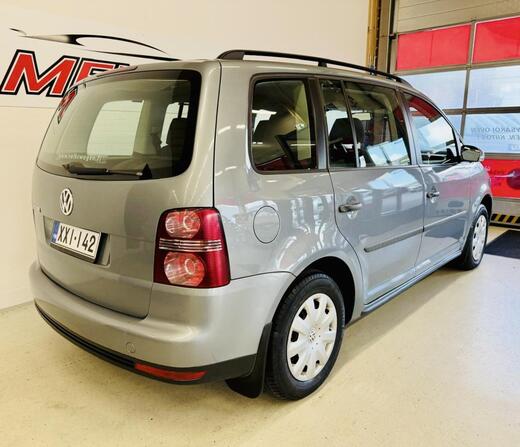 Volkswagen Touran vaihtoauto
