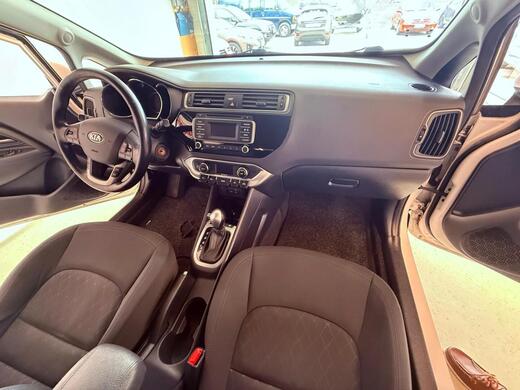 Kia Rio vaihtoauto