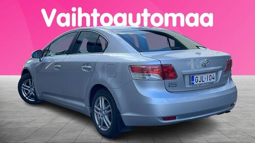 Toyota Avensis vaihtoauto