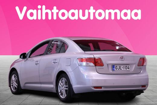 Toyota Avensis vaihtoauto