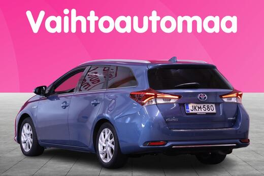 Toyota Auris vaihtoauto