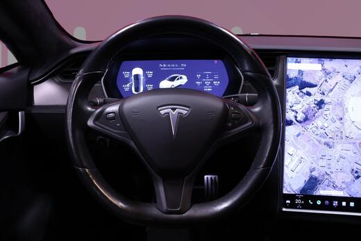 Tesla Model S vaihtoauto