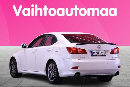 Lexus IS vaihtoauto