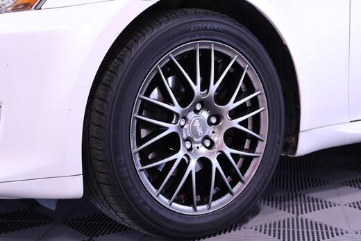 Lexus IS vaihtoauto