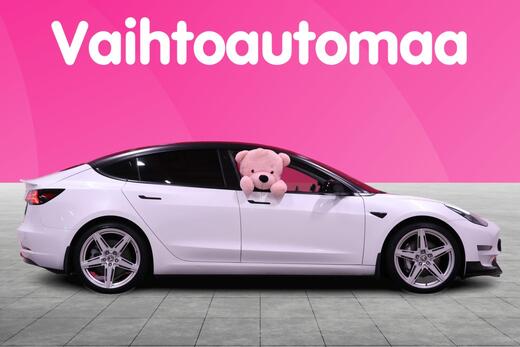 Tesla Model 3 vaihtoauto