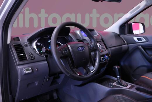 Ford Ranger vaihtoauto