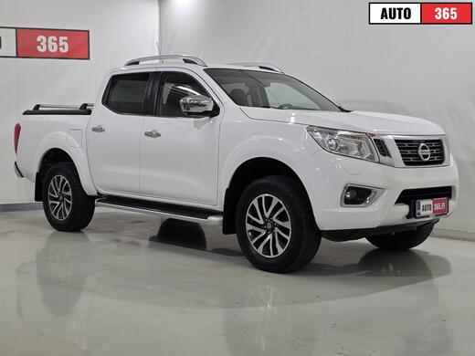 Nissan Navara vaihtoauto