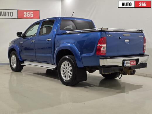 Toyota Hilux vaihtoauto