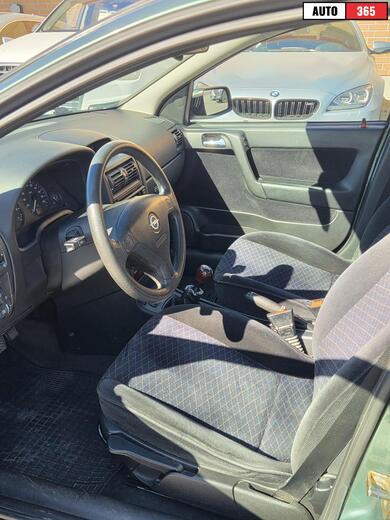 Opel Astra vaihtoauto