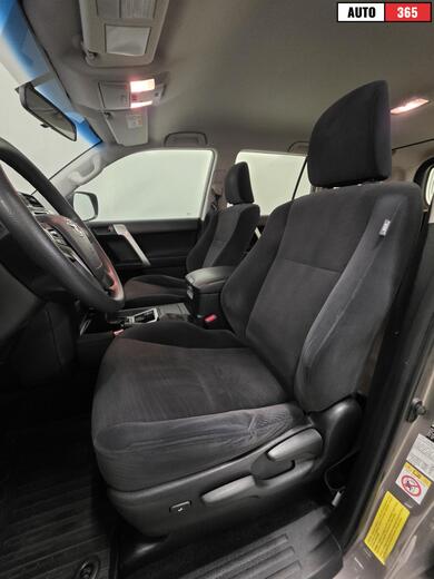 Toyota Land Cruiser vaihtoauto