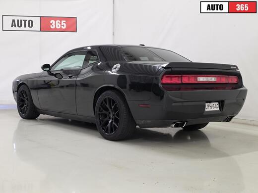 Dodge Challenger vaihtoauto