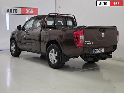 Nissan Navara vaihtoauto
