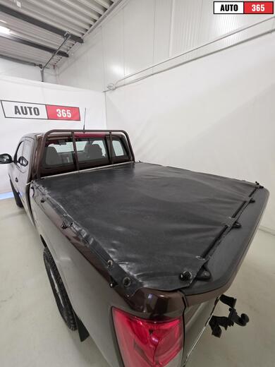 Nissan Navara vaihtoauto