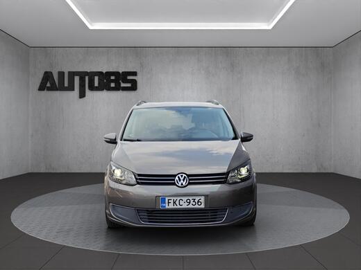 Volkswagen Touran vaihtoauto