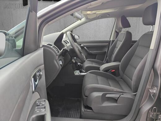 Volkswagen Touran vaihtoauto