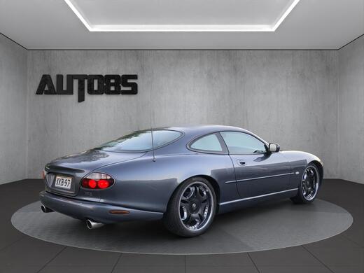 Jaguar XK8 vaihtoauto