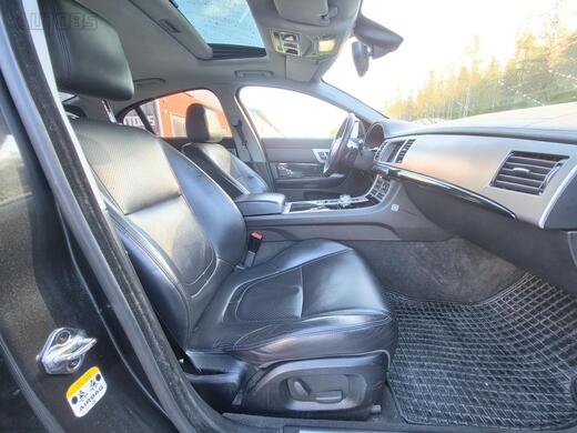 Jaguar XF vaihtoauto