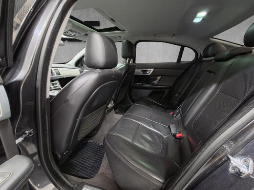 Jaguar XF vaihtoauto