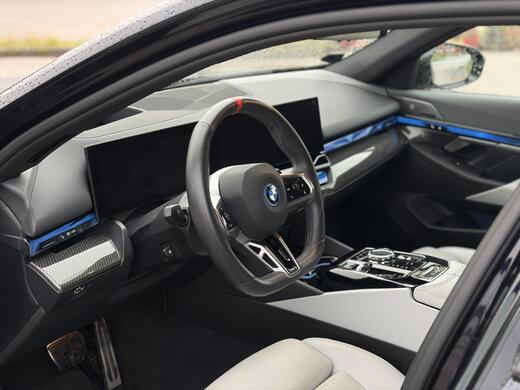 BMW i5 M60 vaihtoauto