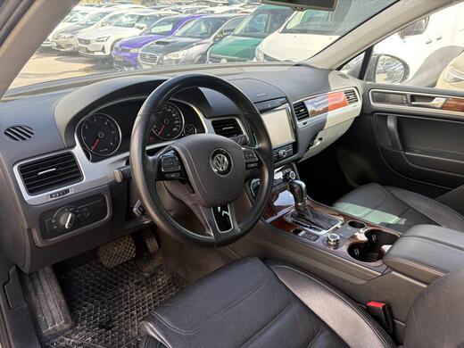 Volkswagen Touareg vaihtoauto