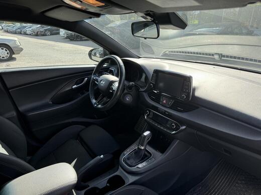 Hyundai i30 Fastback vaihtoauto