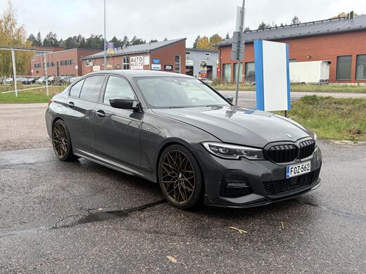 BMW 330 vaihtoauto