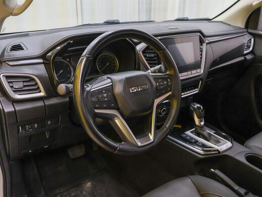 Isuzu D-Max vaihtoauto
