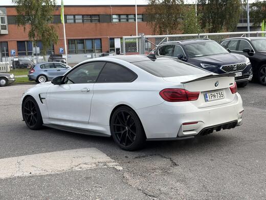 BMW M4 vaihtoauto