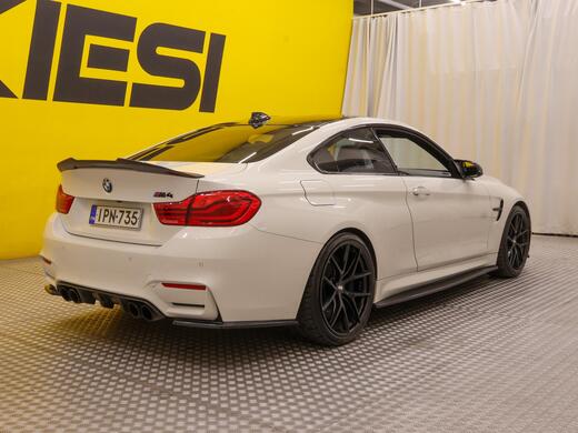 BMW M4 vaihtoauto