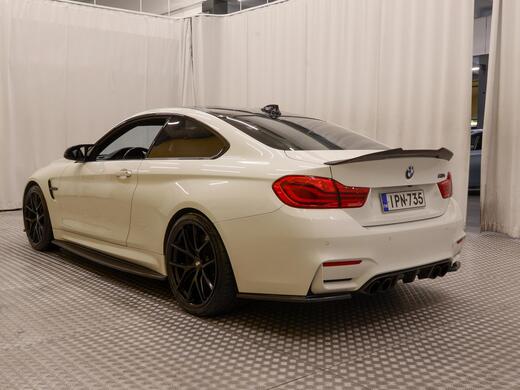 BMW M4 vaihtoauto