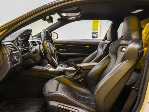 BMW M4 vaihtoauto