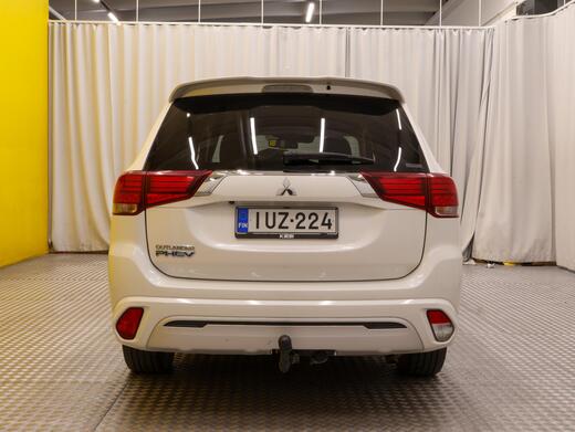 Mitsubishi Outlander PHEV vaihtoauto