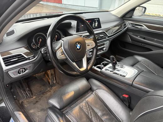 BMW 740 vaihtoauto