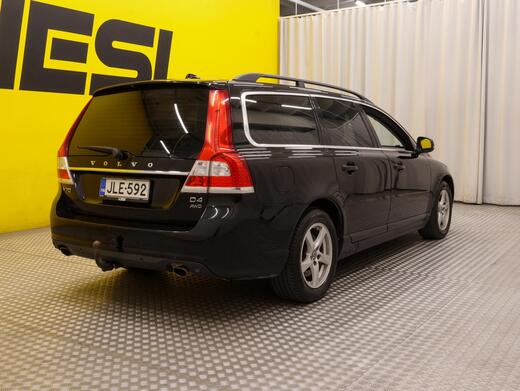 Volvo V70 vaihtoauto