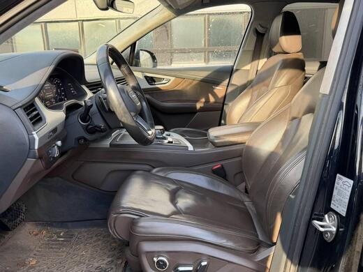 Audi Q7 vaihtoauto