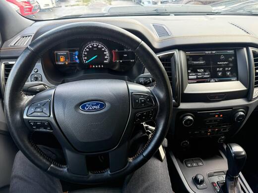 Ford Ranger vaihtoauto