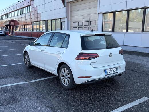 Volkswagen Golf vaihtoauto