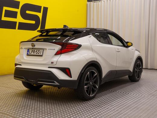 Toyota C-HR vaihtoauto