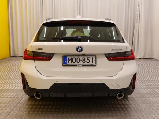 BMW 330 vaihtoauto