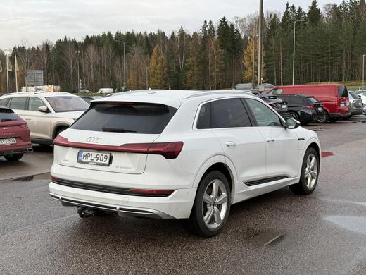 Audi e-tron vaihtoauto