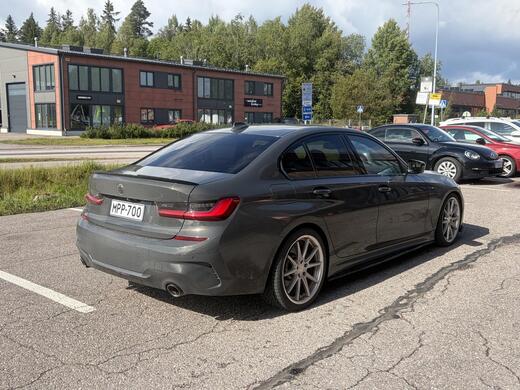 BMW 330 vaihtoauto
