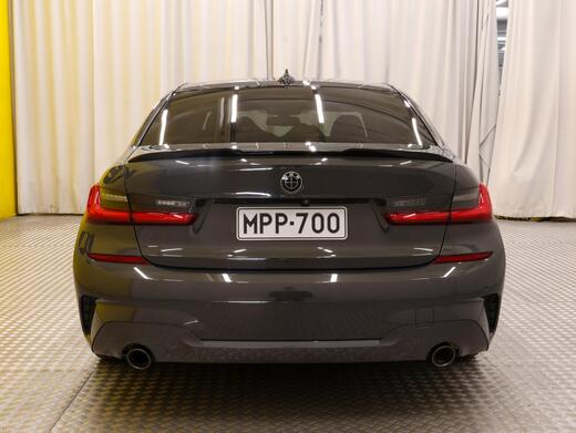 BMW 330 vaihtoauto