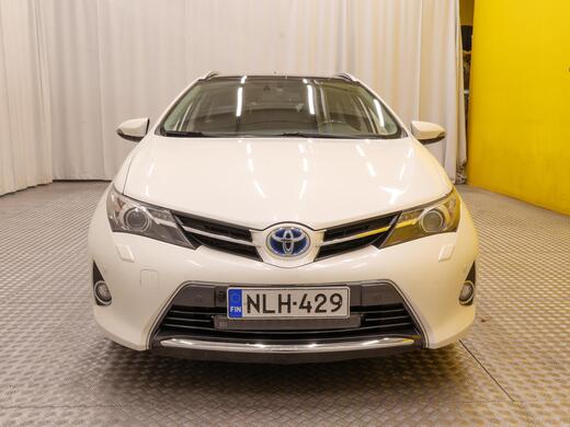 Toyota Auris vaihtoauto