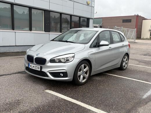 BMW 225 vaihtoauto