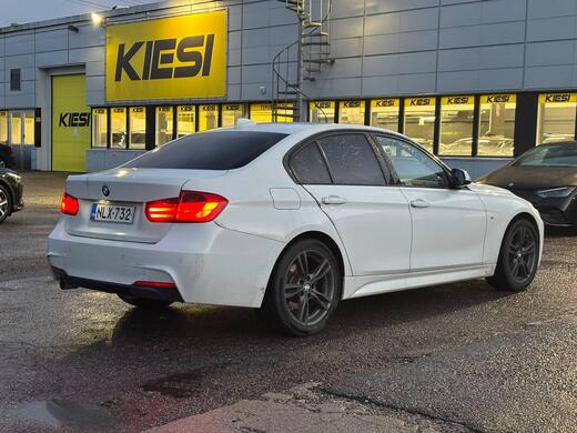 BMW 320 vaihtoauto