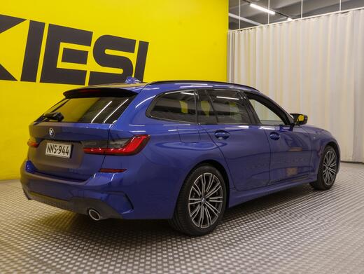 BMW 330 vaihtoauto